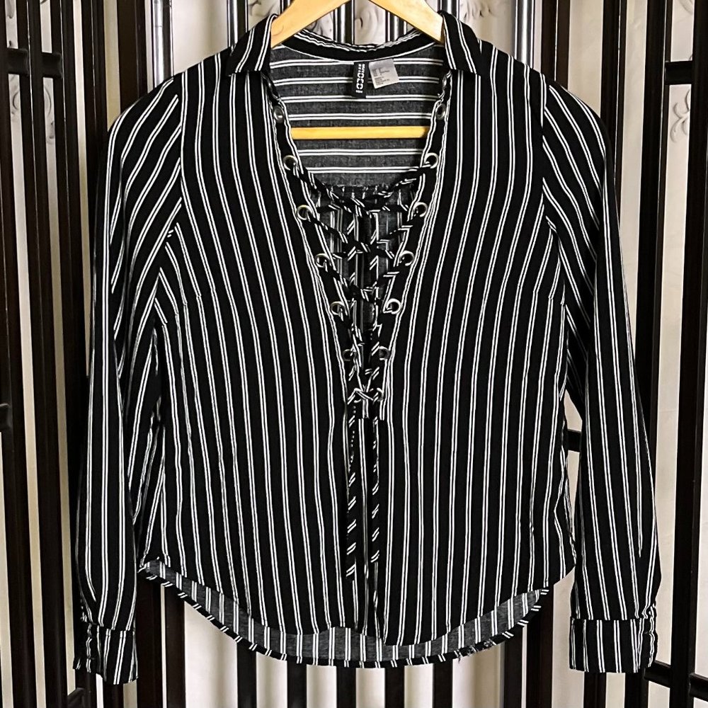 H&M Divided Black & White Pinstripe Blouse with Lace-Up V-Neck - Size 2